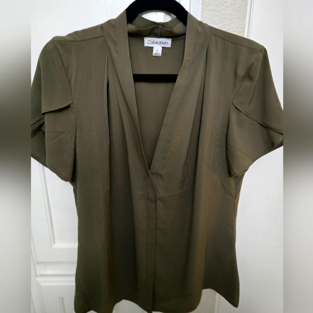 Calvin Klein Women's Olive Top